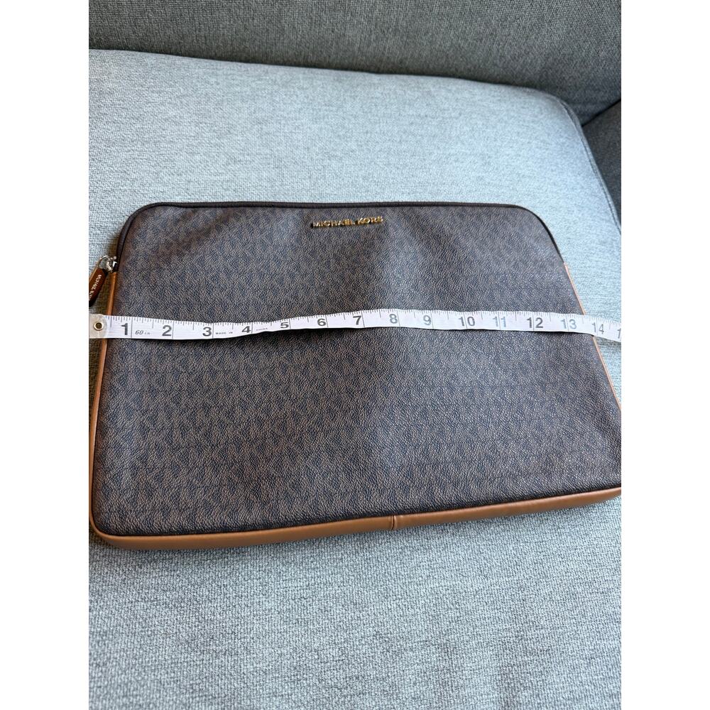 MICHAEL KORS Signature Jet Set Travel Large Laptop Case Brown Multi - Picture 12 of 12